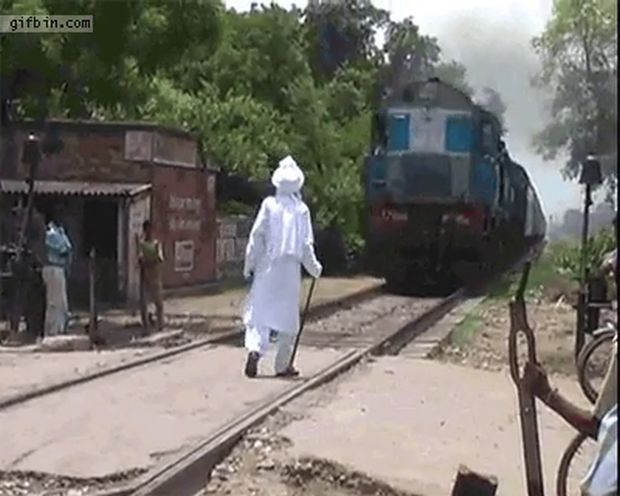 Az öreg varázsló a vonat ellen